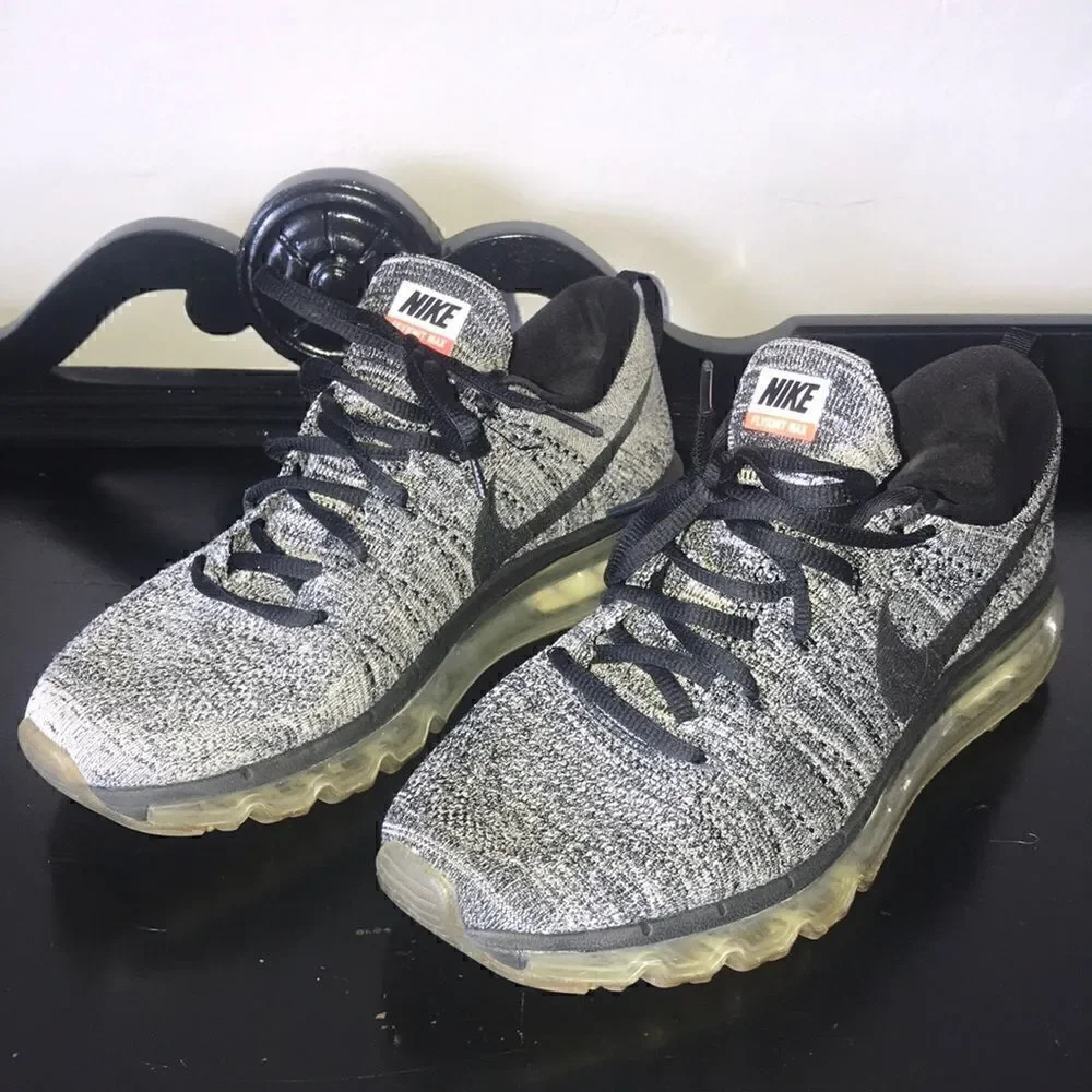 Nike Oreo fly knit max preowned running shoes